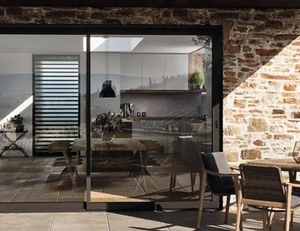 SCHUCO_SoftSlide_m_schmale_Mittelpartie_außen_300x300